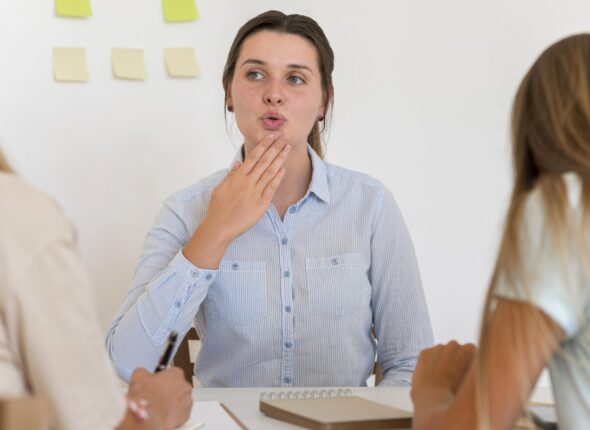 Uluslararası İşaret Dili ve Eğitimi Sertifikası