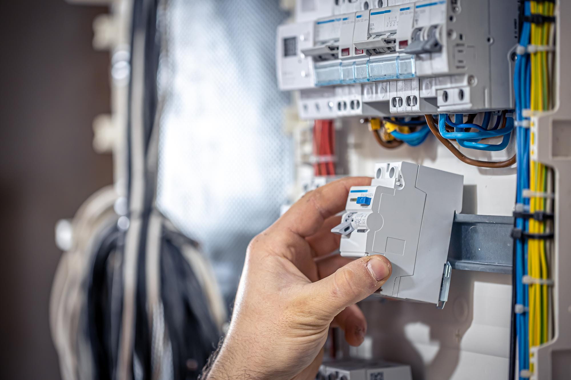 Elektrik Tesisat Ve Pano Montörlüğü Eğitimi